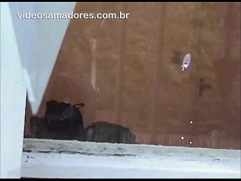 ❤️ Raġel qarn iħares lit-tfajla tiegħu ma' raġel ieħor, jirreġistra video fuck mingħajr ma jfixkel lill-koppja ❌ Porno lilna ❌❤